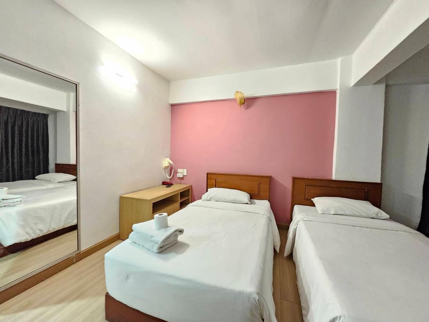 Crown Bts Nana Hotel Bangkok Zewnętrze zdjęcie
